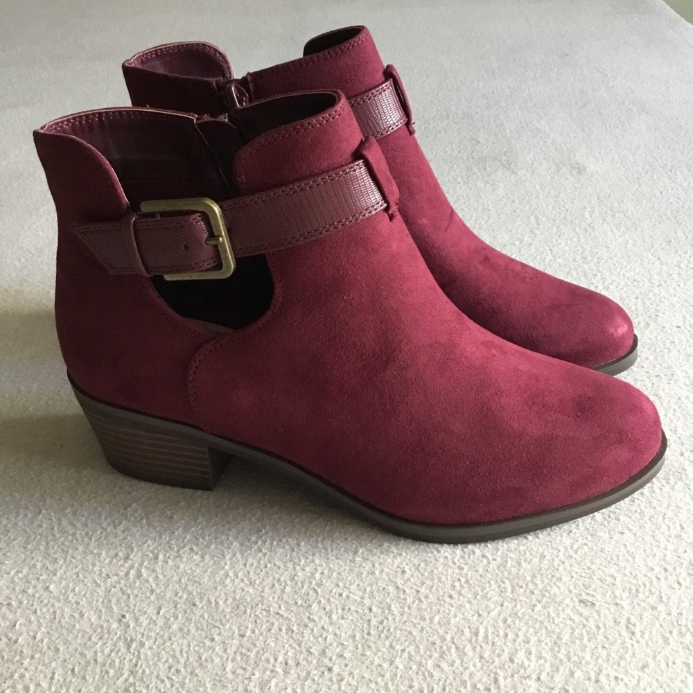 Market & Spruce Burgundy Suede Booties NWOT Size 8.5